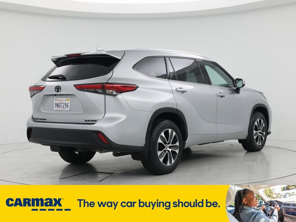 used 2020 Toyota Highlander car, priced at $34,998