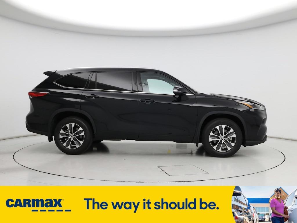 used 2021 Toyota Highlander car, priced at $36,998