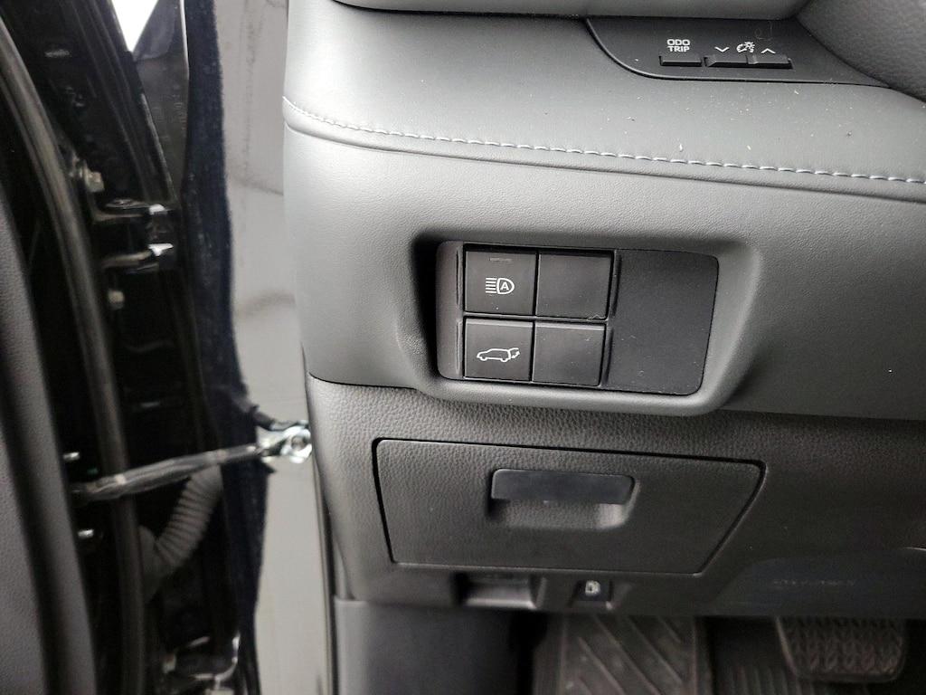 used 2021 Toyota Highlander car, priced at $36,998