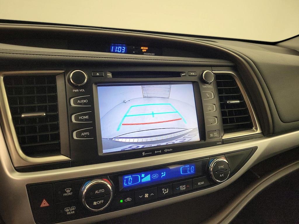 used 2019 Toyota Highlander car, priced at $34,998