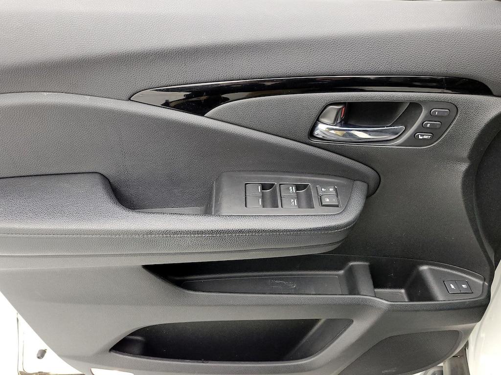 used 2017 Honda Pilot car, priced at $18,998