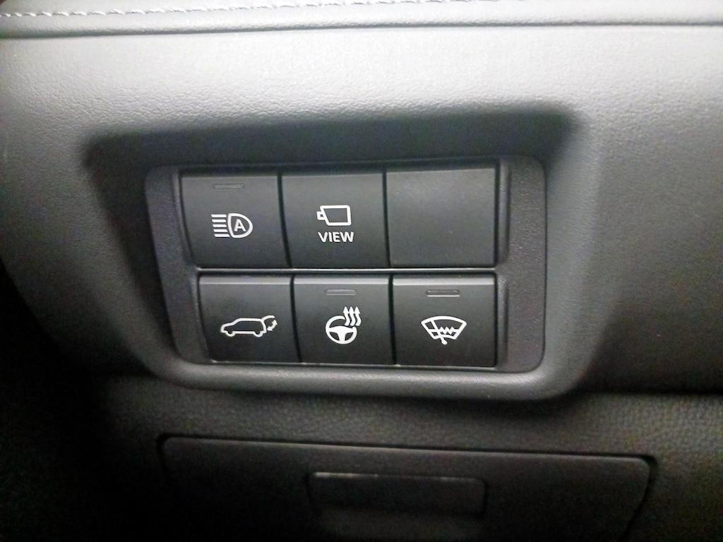 used 2022 Toyota Highlander car, priced at $44,998