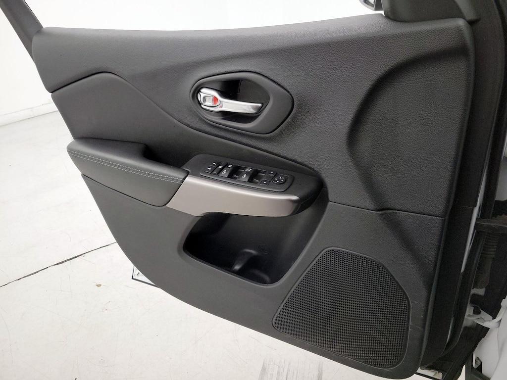 used 2019 Jeep Cherokee car, priced at $17,998