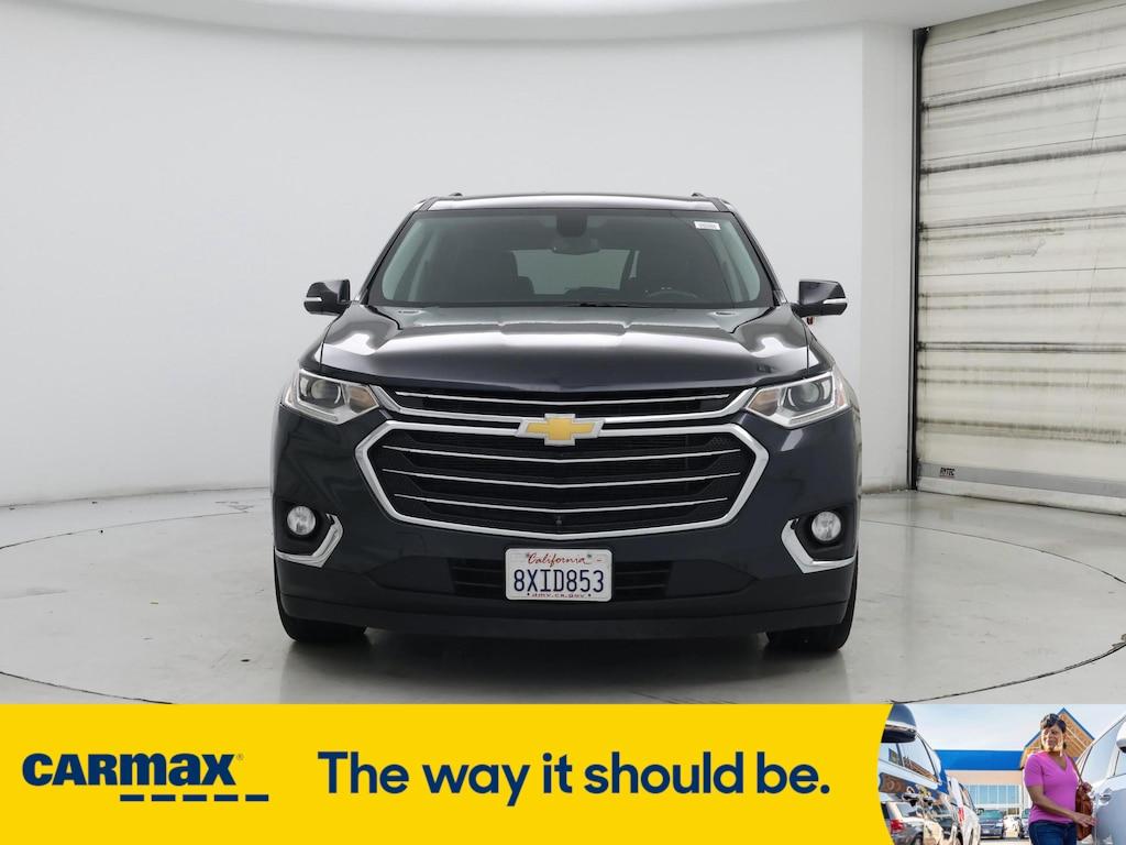 used 2021 Chevrolet Traverse car, priced at $27,998