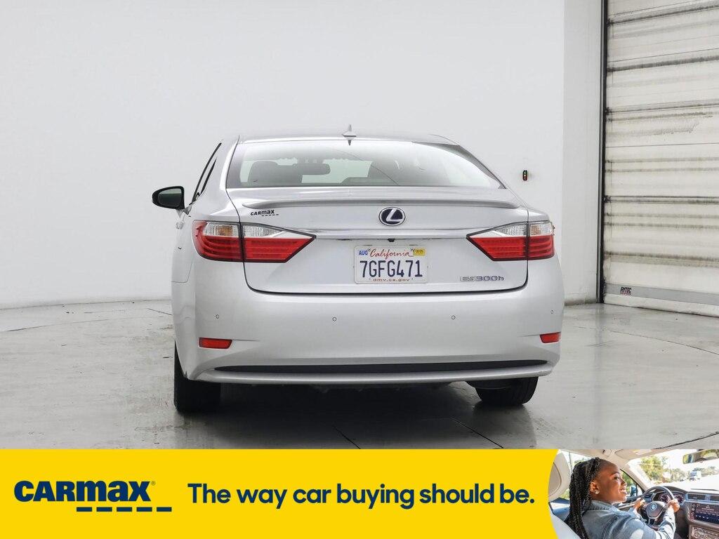 used 2014 Lexus ES 300h car, priced at $16,998