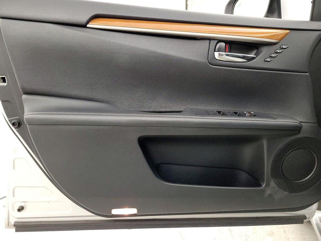 used 2014 Lexus ES 300h car, priced at $16,998