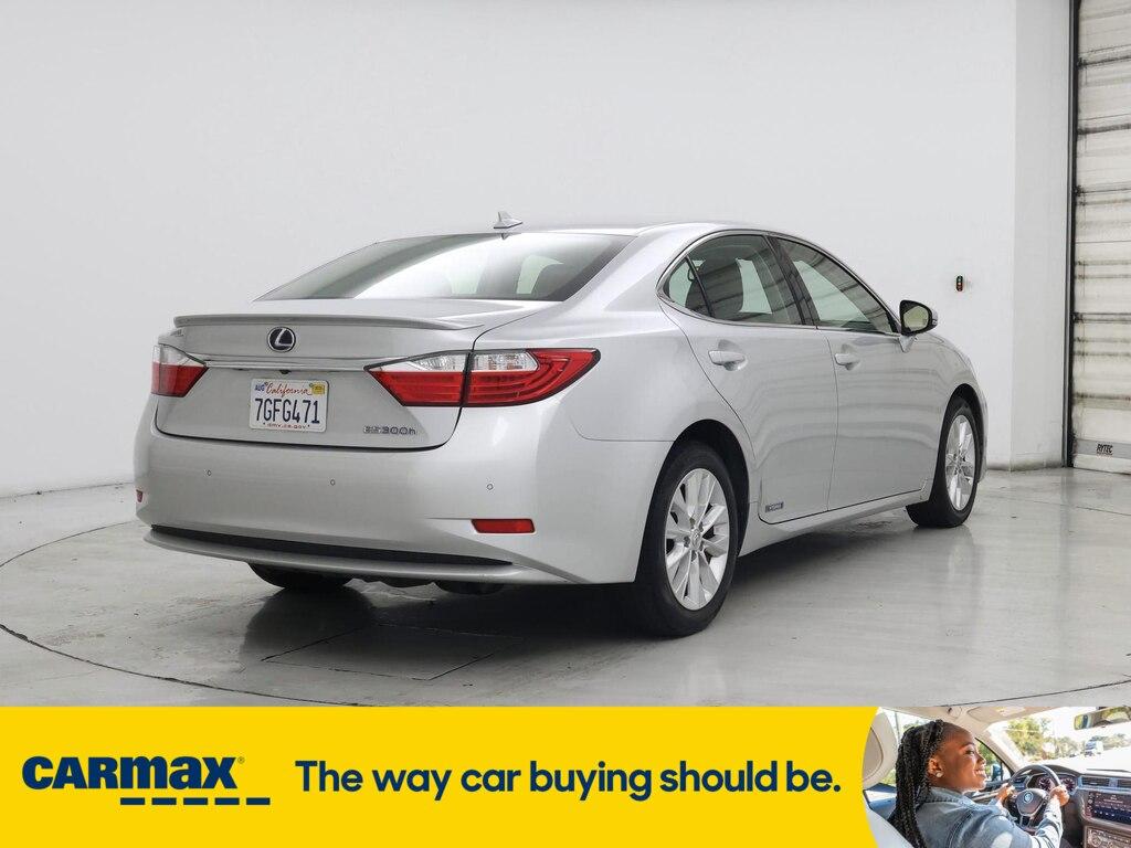 used 2014 Lexus ES 300h car, priced at $16,998