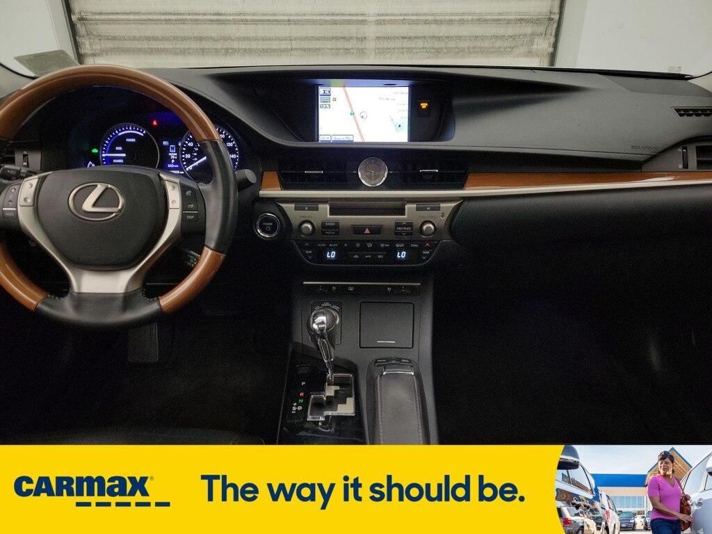 used 2014 Lexus ES 300h car, priced at $16,998