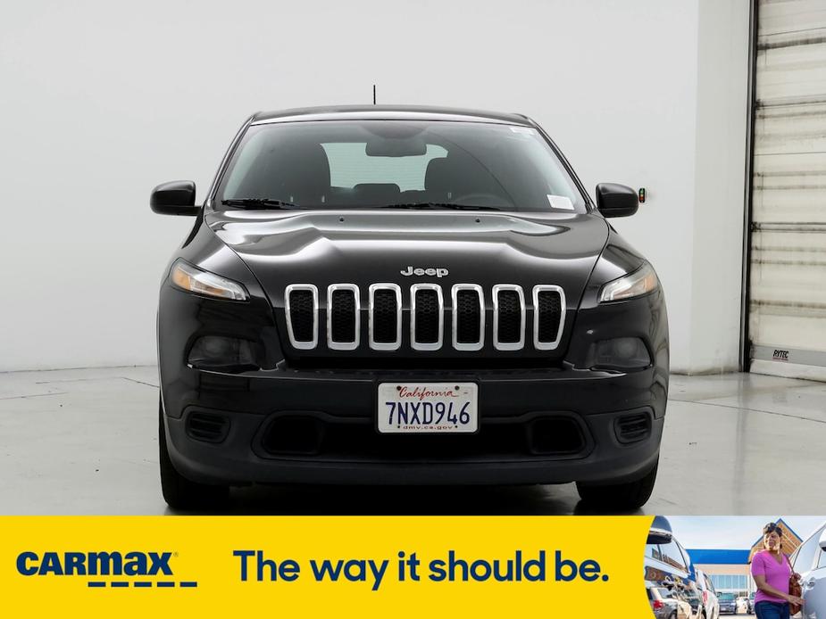 used 2016 Jeep Cherokee car, priced at $13,998