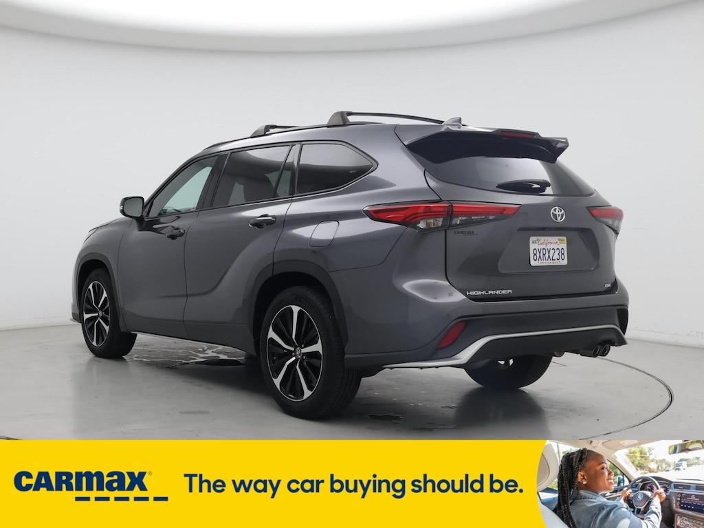 used 2021 Toyota Highlander car, priced at $35,998