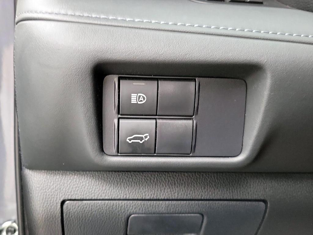 used 2021 Toyota Highlander car, priced at $35,998