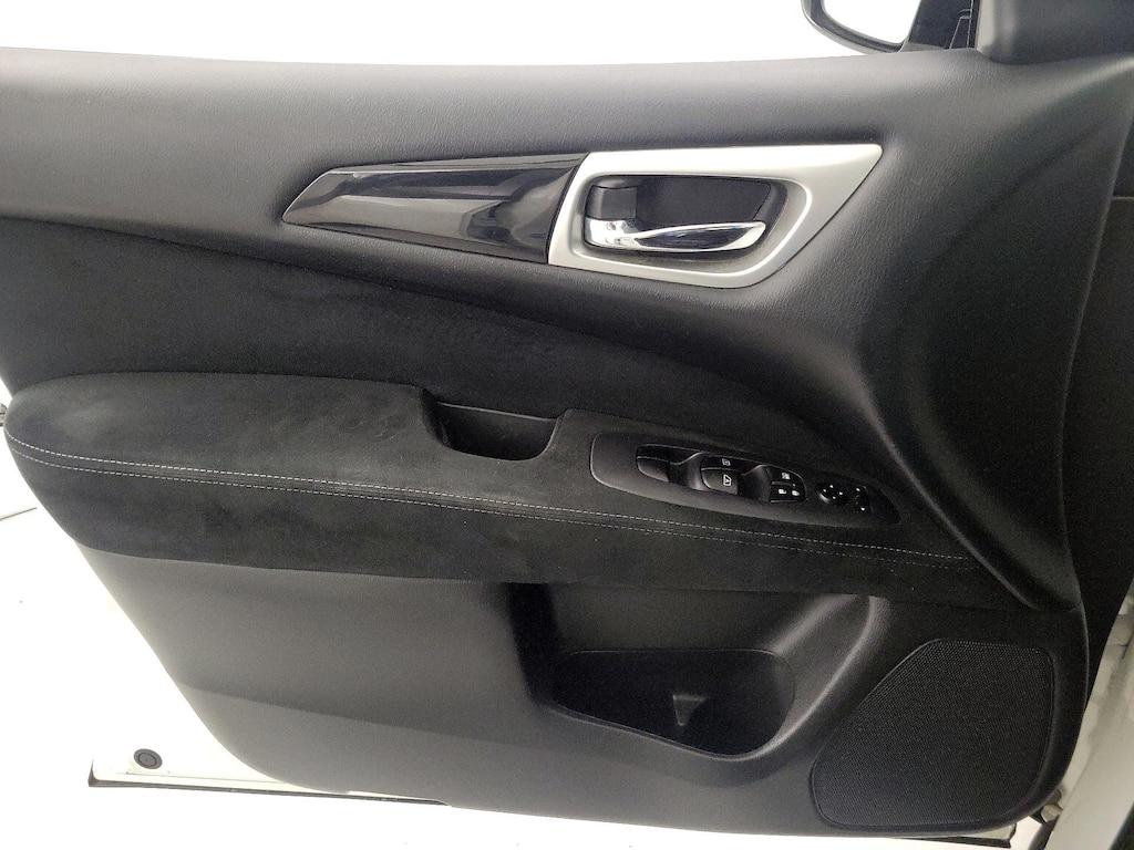 used 2016 Nissan Pathfinder car, priced at $16,998