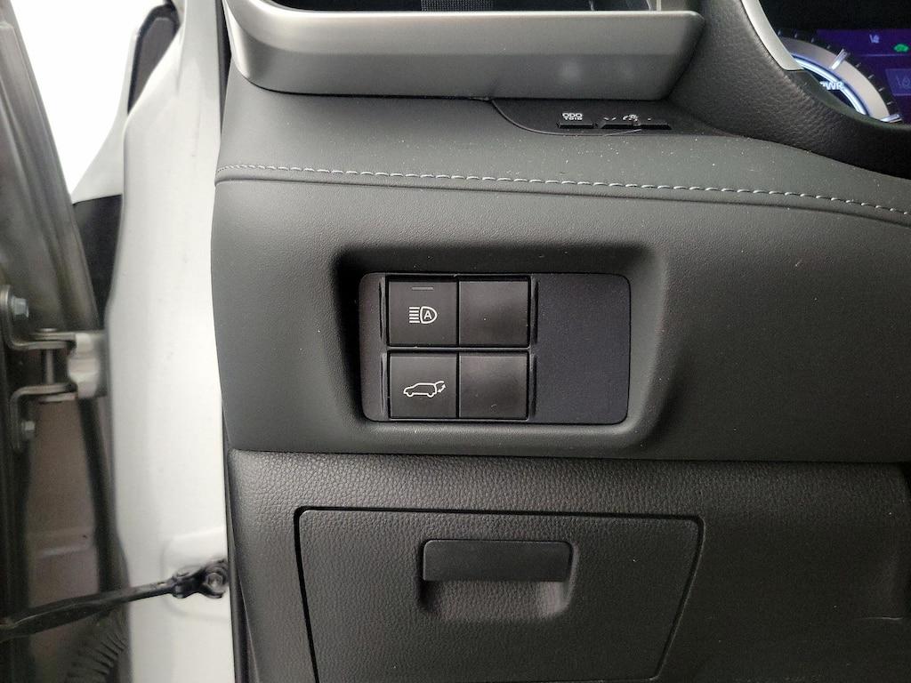 used 2021 Toyota Highlander Hybrid car, priced at $37,998