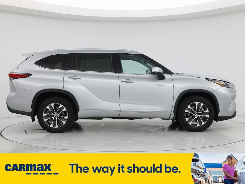 used 2021 Toyota Highlander Hybrid car, priced at $37,998