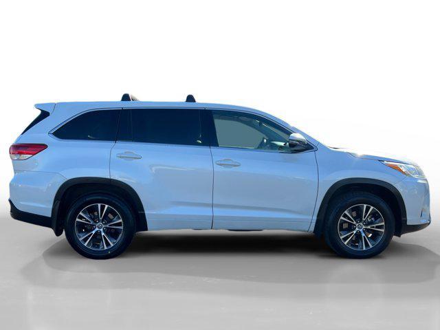 used 2017 Toyota Highlander car, priced at $21,350