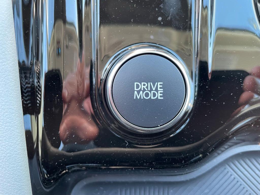 new 2025 Ford Explorer car, priced at $54,764