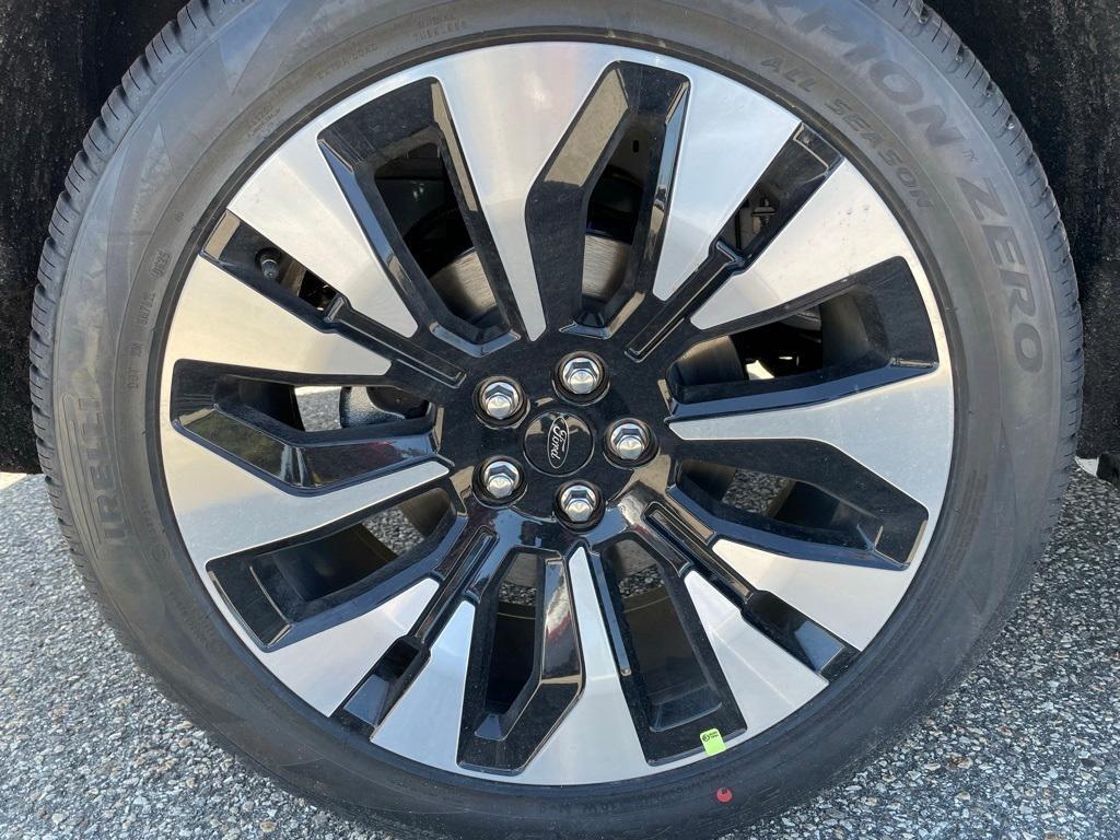 new 2025 Ford Explorer car, priced at $54,764