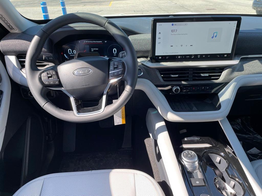 new 2025 Ford Explorer car, priced at $54,764