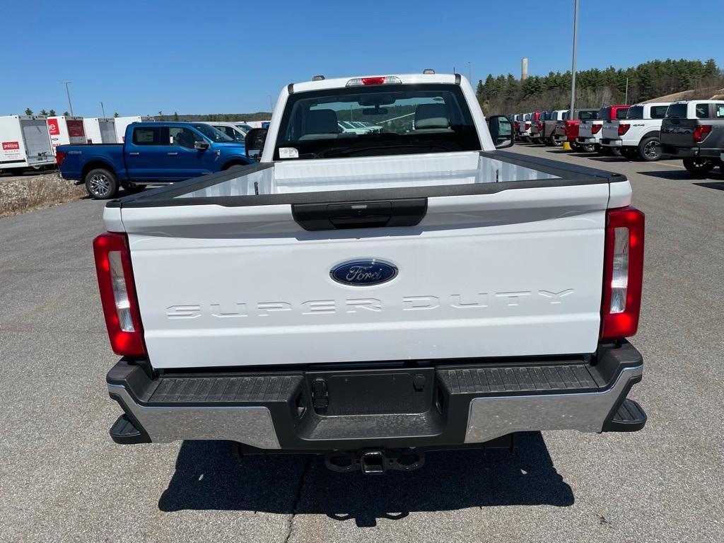 new 2025 Ford F-250 car, priced at $49,340
