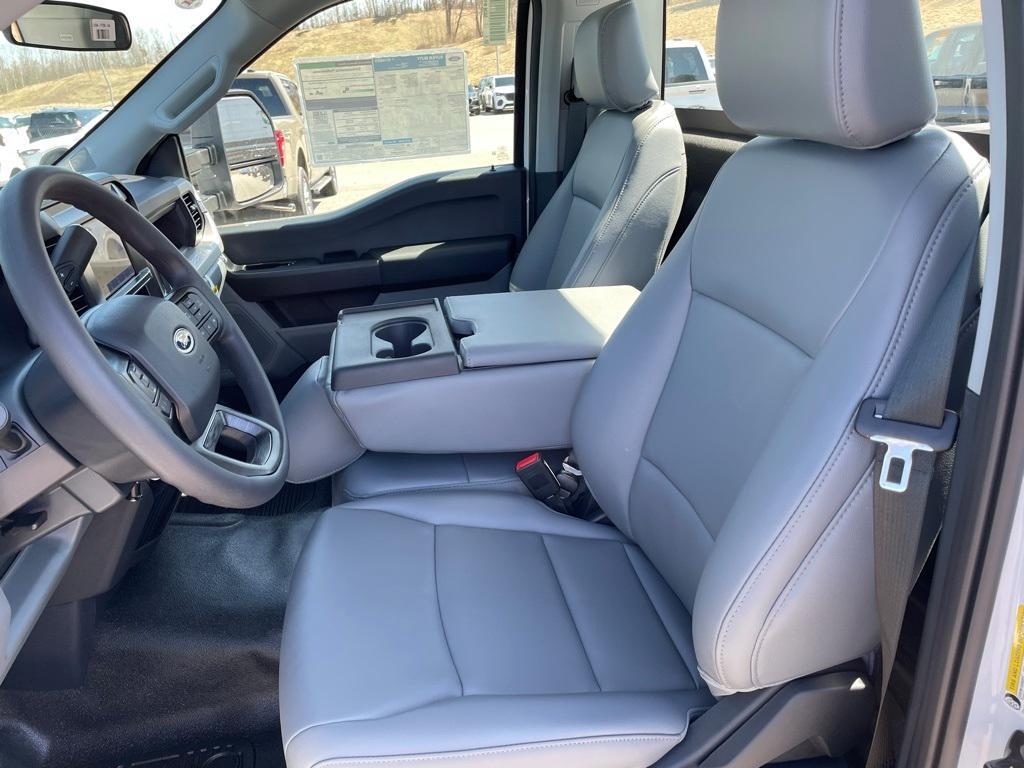 new 2025 Ford F-250 car, priced at $49,340