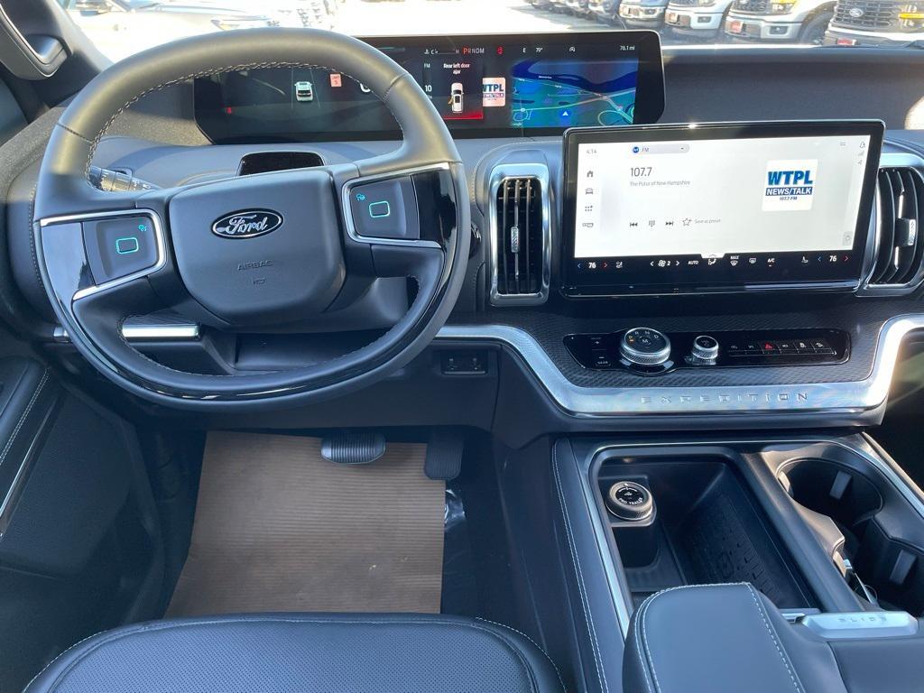 new 2025 Ford Expedition Max car, priced at $84,218