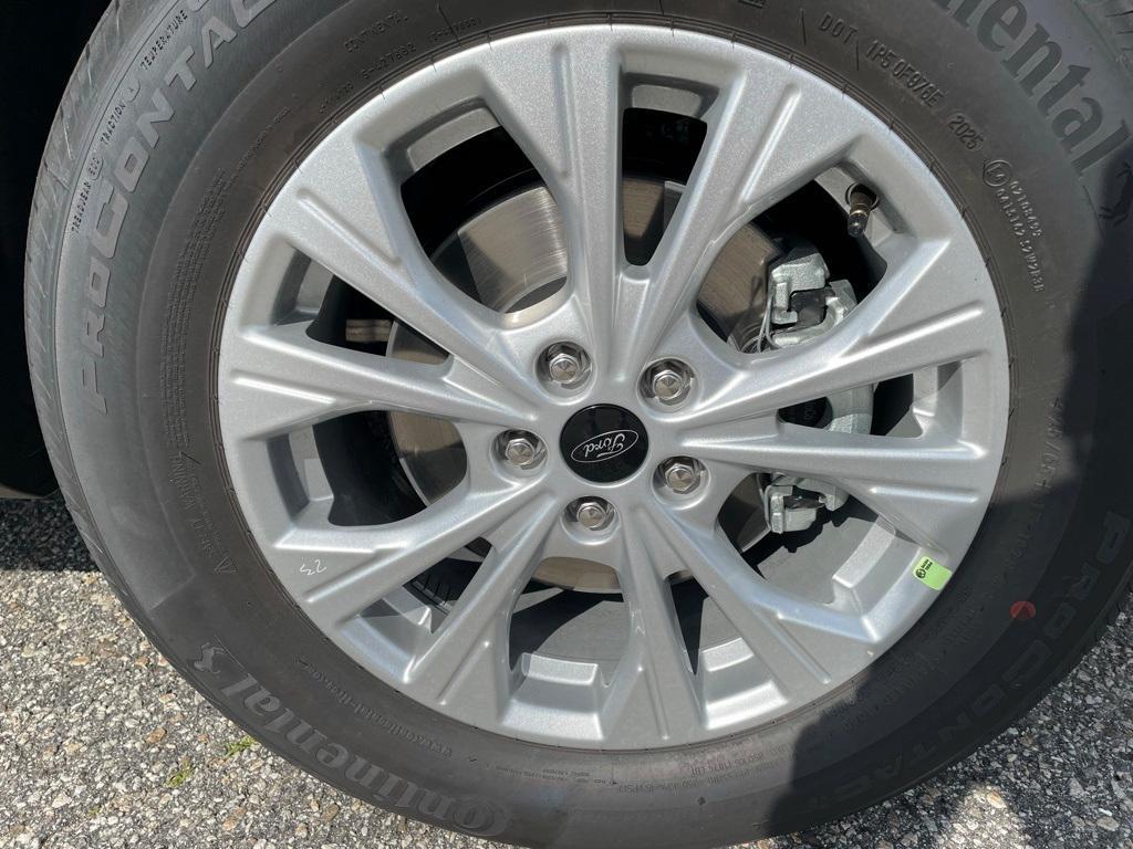 new 2025 Ford Escape car, priced at $29,241