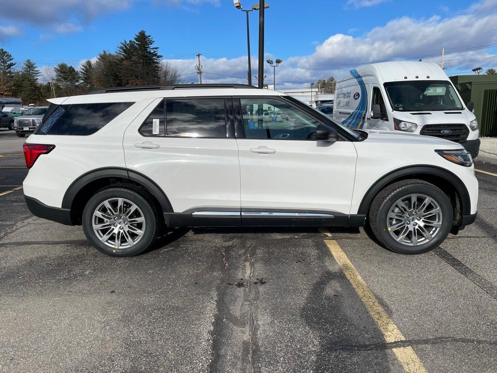 new 2025 Ford Explorer car, priced at $47,402