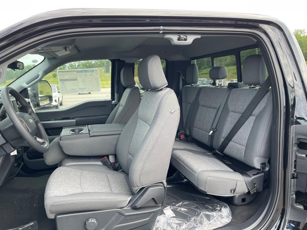 new 2025 Ford F-250 car, priced at $54,618