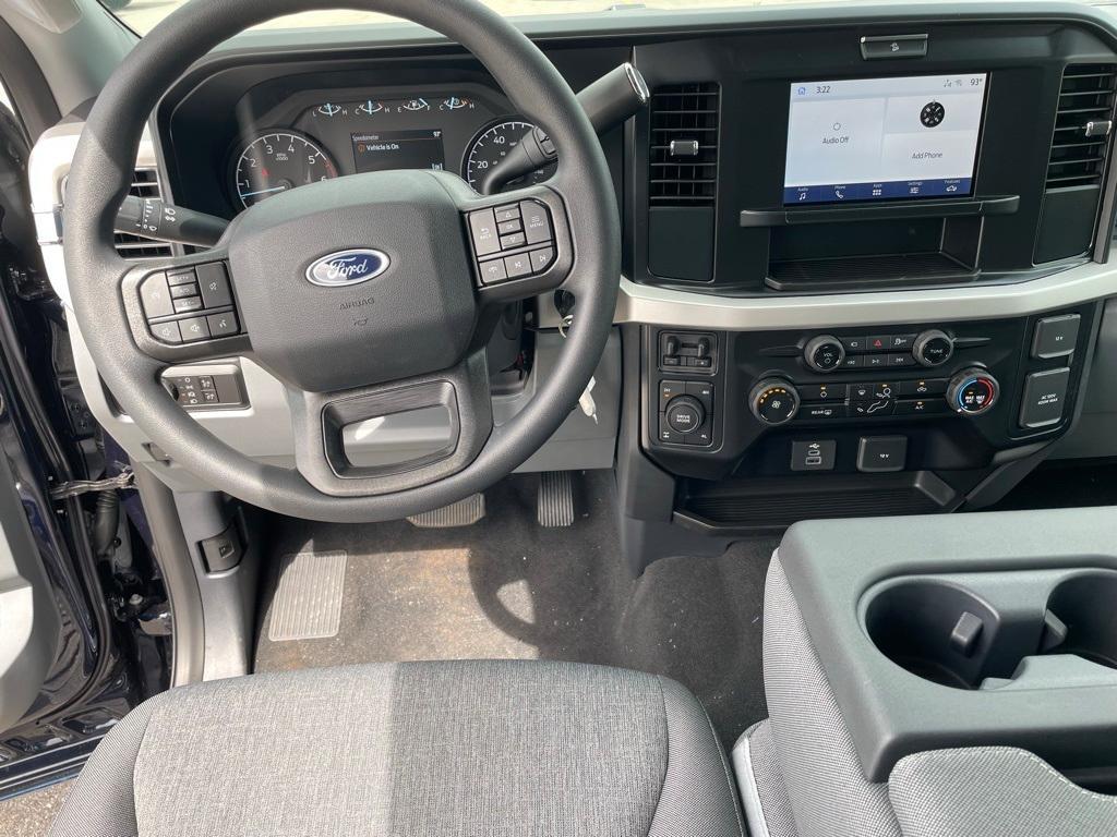 new 2025 Ford F-250 car, priced at $55,392