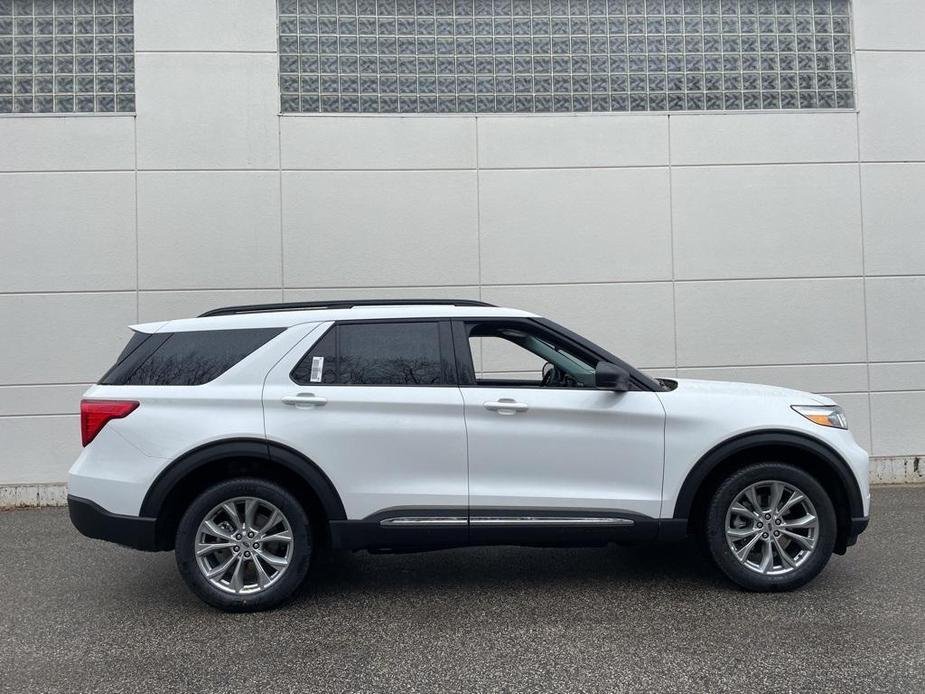 new 2024 Ford Explorer car, priced at $46,208