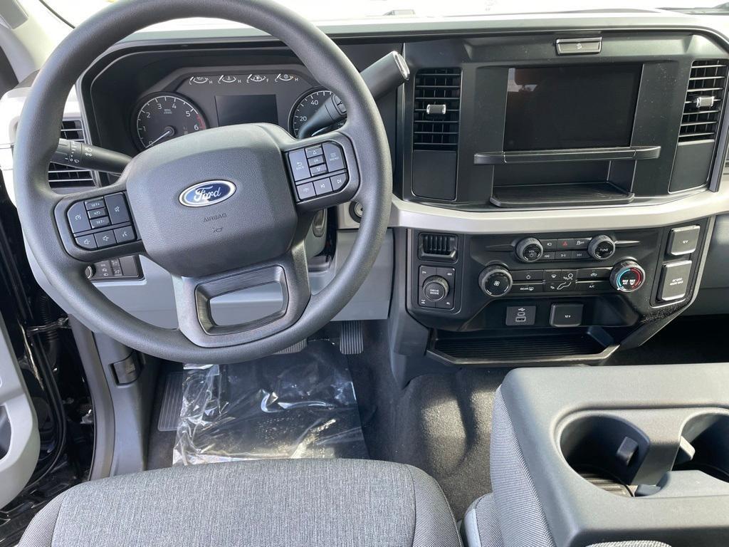 new 2025 Ford F-350 car, priced at $58,327