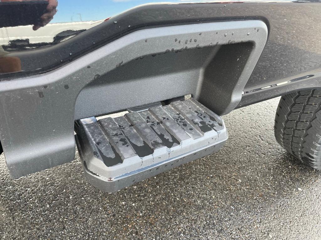 new 2025 Ford F-350 car, priced at $58,327