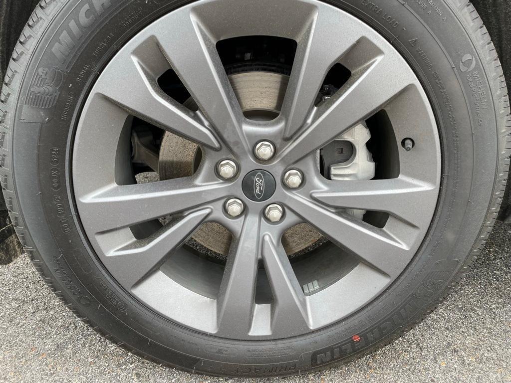 new 2025 Ford Explorer car, priced at $46,305