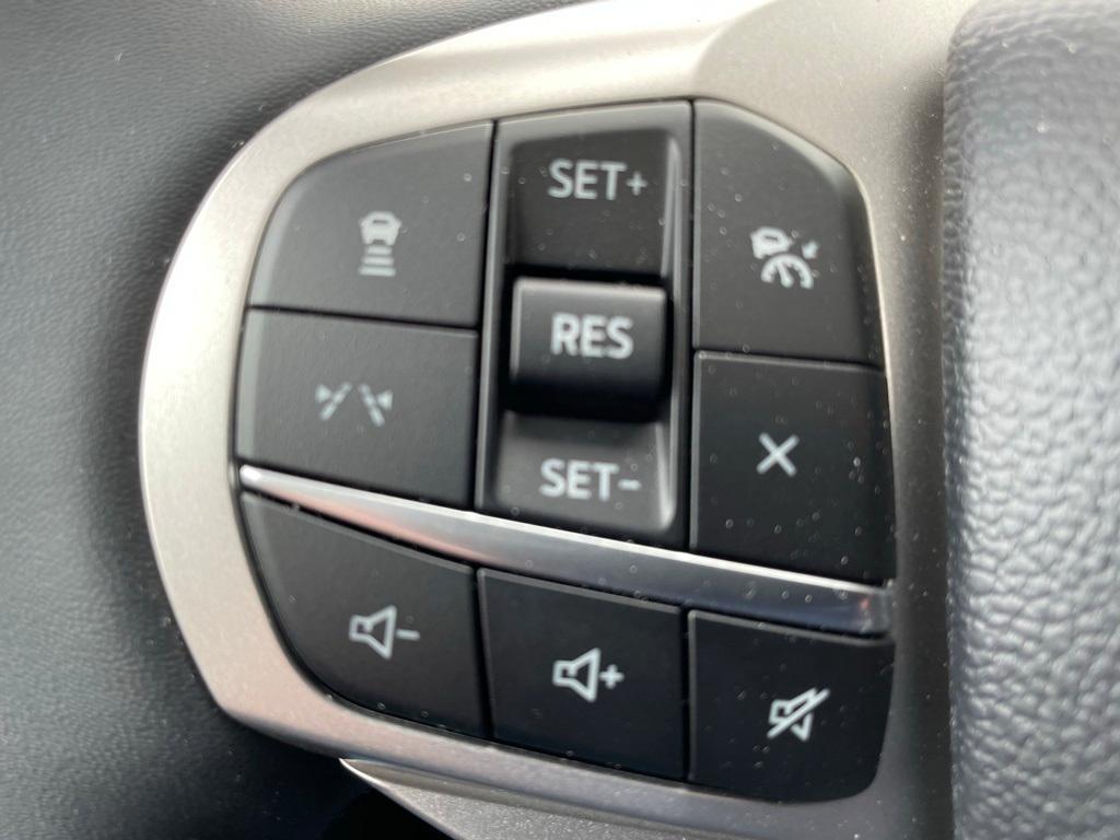new 2025 Ford Explorer car, priced at $46,305
