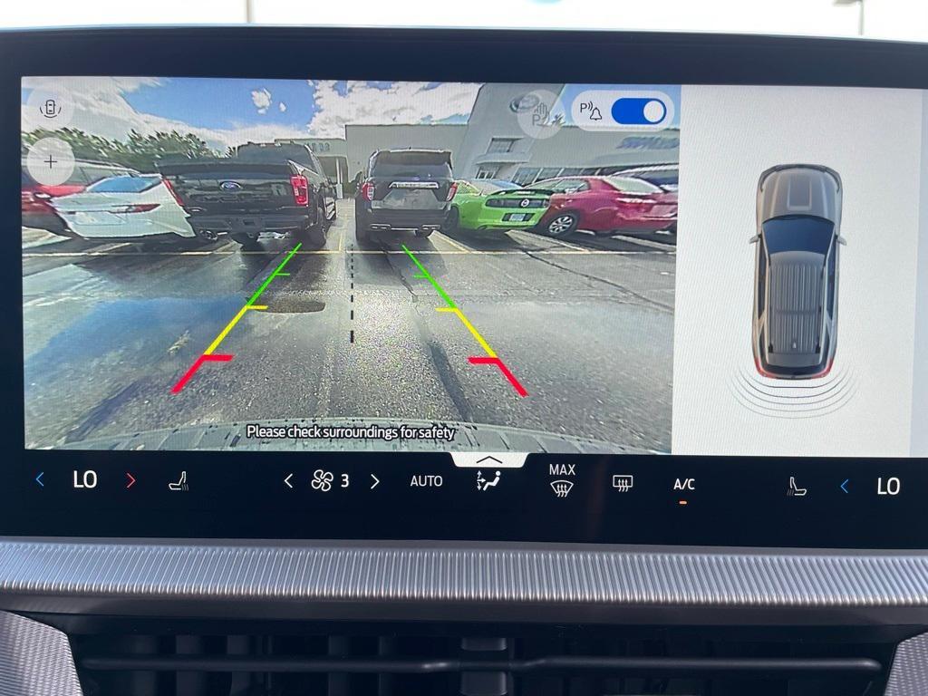new 2025 Ford Explorer car, priced at $41,914