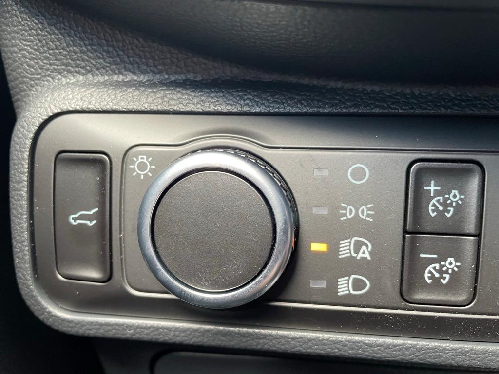 new 2025 Ford Explorer car, priced at $41,914