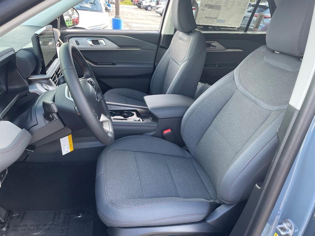 new 2025 Ford Explorer car, priced at $41,914