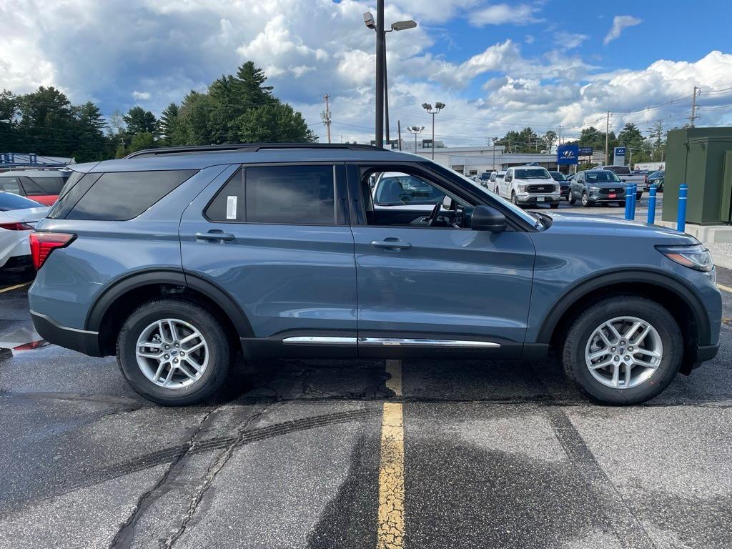 new 2025 Ford Explorer car, priced at $41,914
