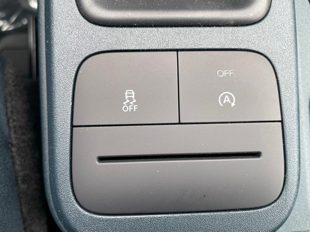 new 2025 Ford Maverick car, priced at $33,362