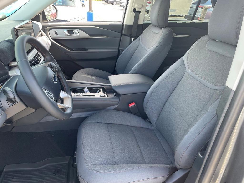 new 2025 Ford Explorer car, priced at $41,449