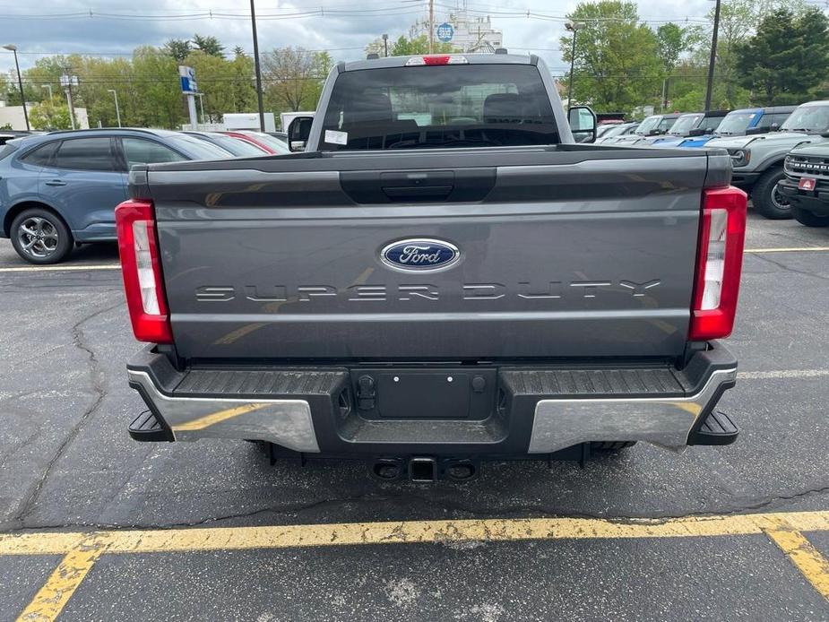 new 2024 Ford F-350 car, priced at $54,020