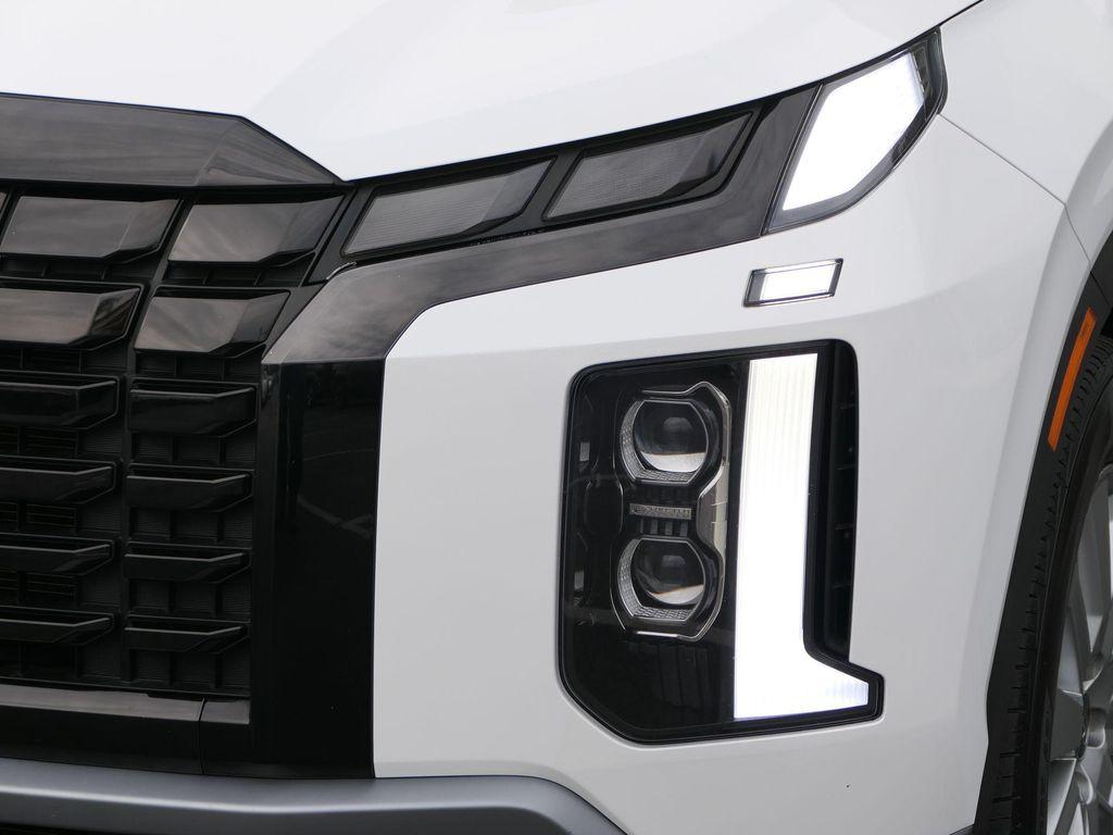 used 2023 Hyundai Palisade car, priced at $33,000