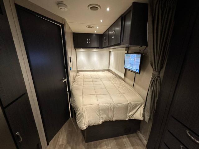 used 2018 Mercedes-Benz Sprinter 3500 car, priced at $99,999