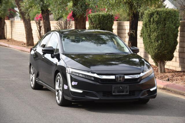 used 2019 Honda Clarity Plug-In Hybrid car, priced at $15,999