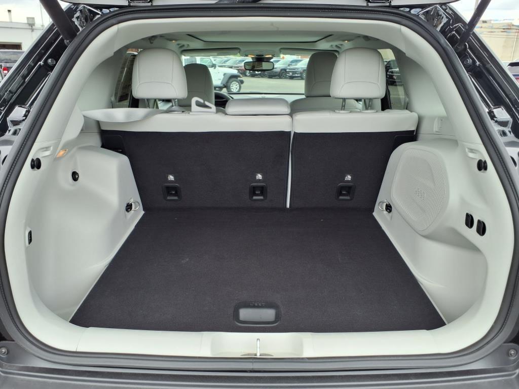 used 2022 Jeep Cherokee car, priced at $28,500