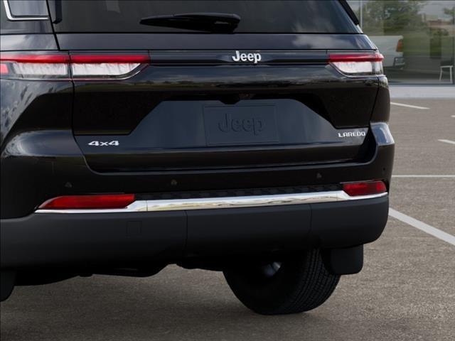 new 2025 Jeep Grand Cherokee car, priced at $40,045