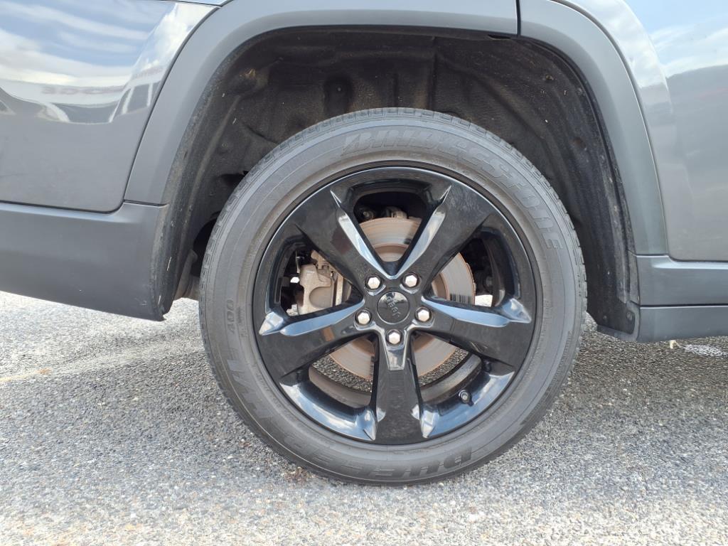 used 2021 Jeep Grand Cherokee L car, priced at $31,598