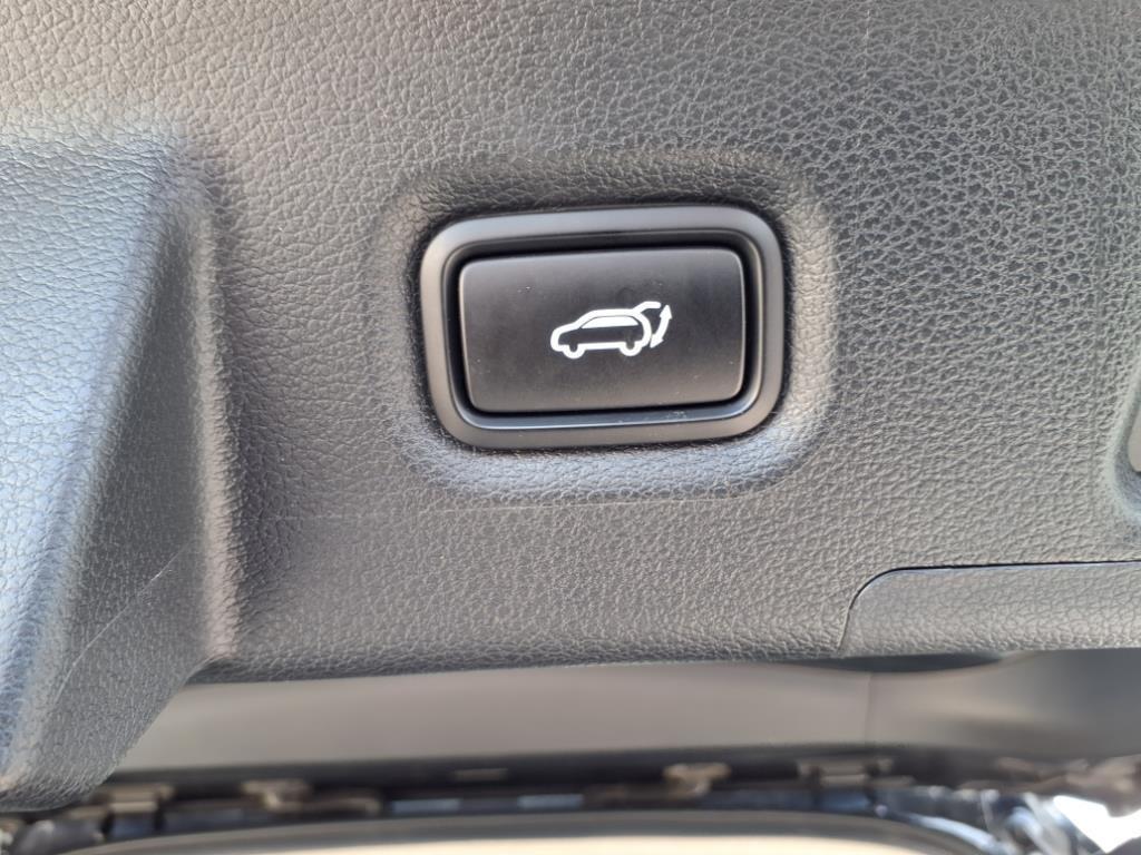 used 2020 Hyundai Santa Fe car, priced at $23,300