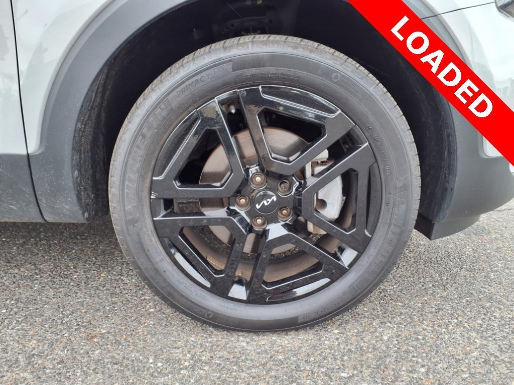 used 2024 Kia Telluride car, priced at $40,700