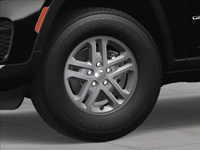 new 2023 Jeep Grand Cherokee car, priced at $31,055